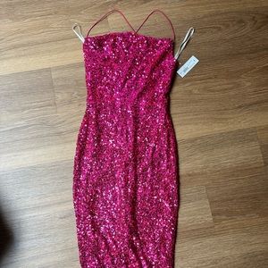 Pink sequin dress NEVER WORE WITH TAGS